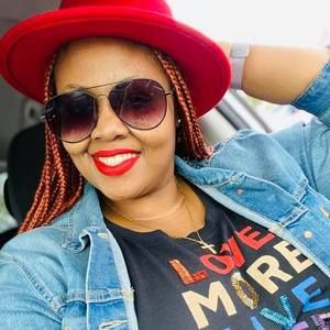 Meet your Posher, Tivia